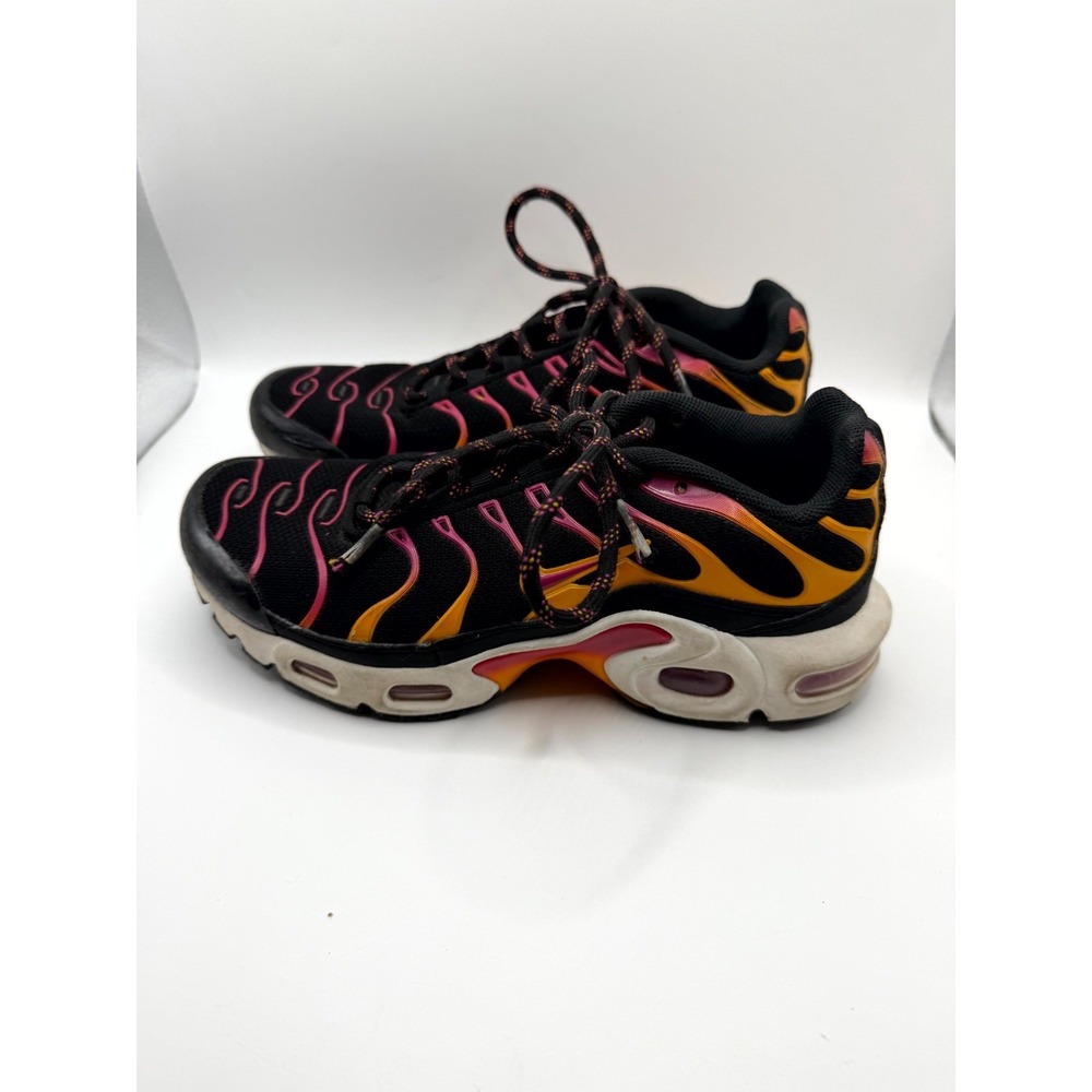 Nike Air Max Plus GS Dx9264-001 Kids 3.5 Sneaker Black Active Pink Mesh Shoes - Picture 2 of 9